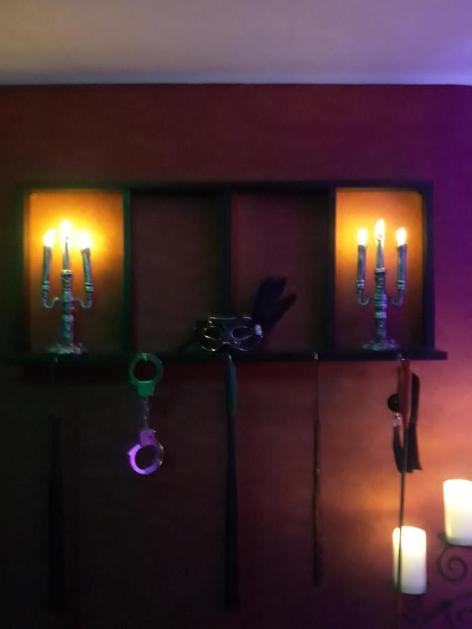 Love Room Le Rouge Et Noir Барр Экстерьер фото