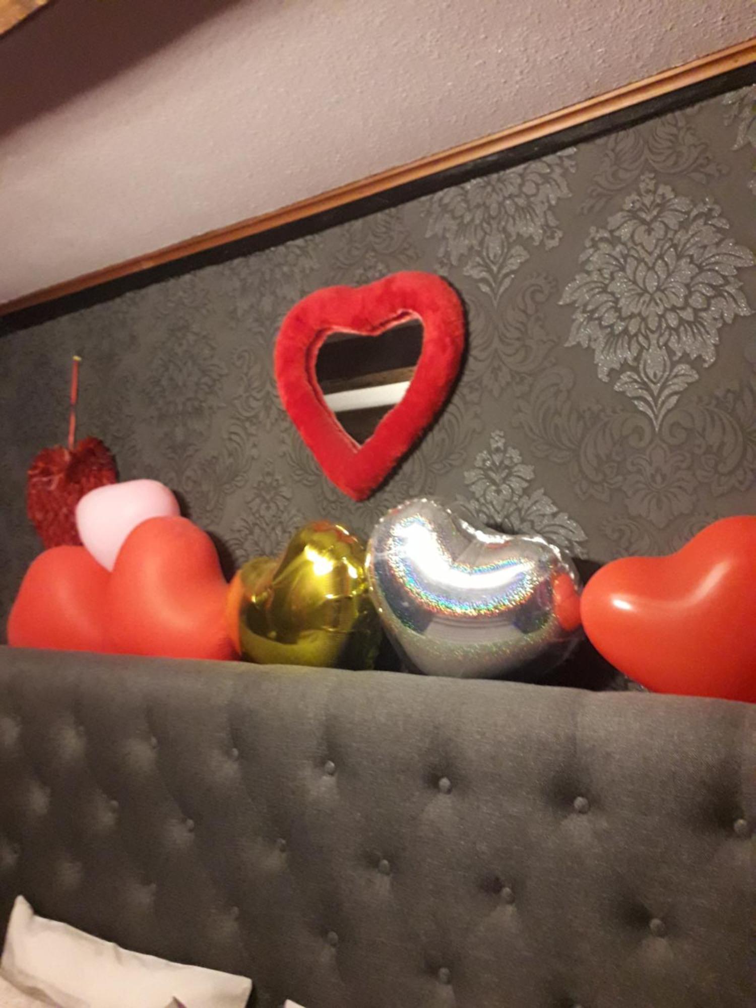 Love Room Le Rouge Et Noir Барр Экстерьер фото