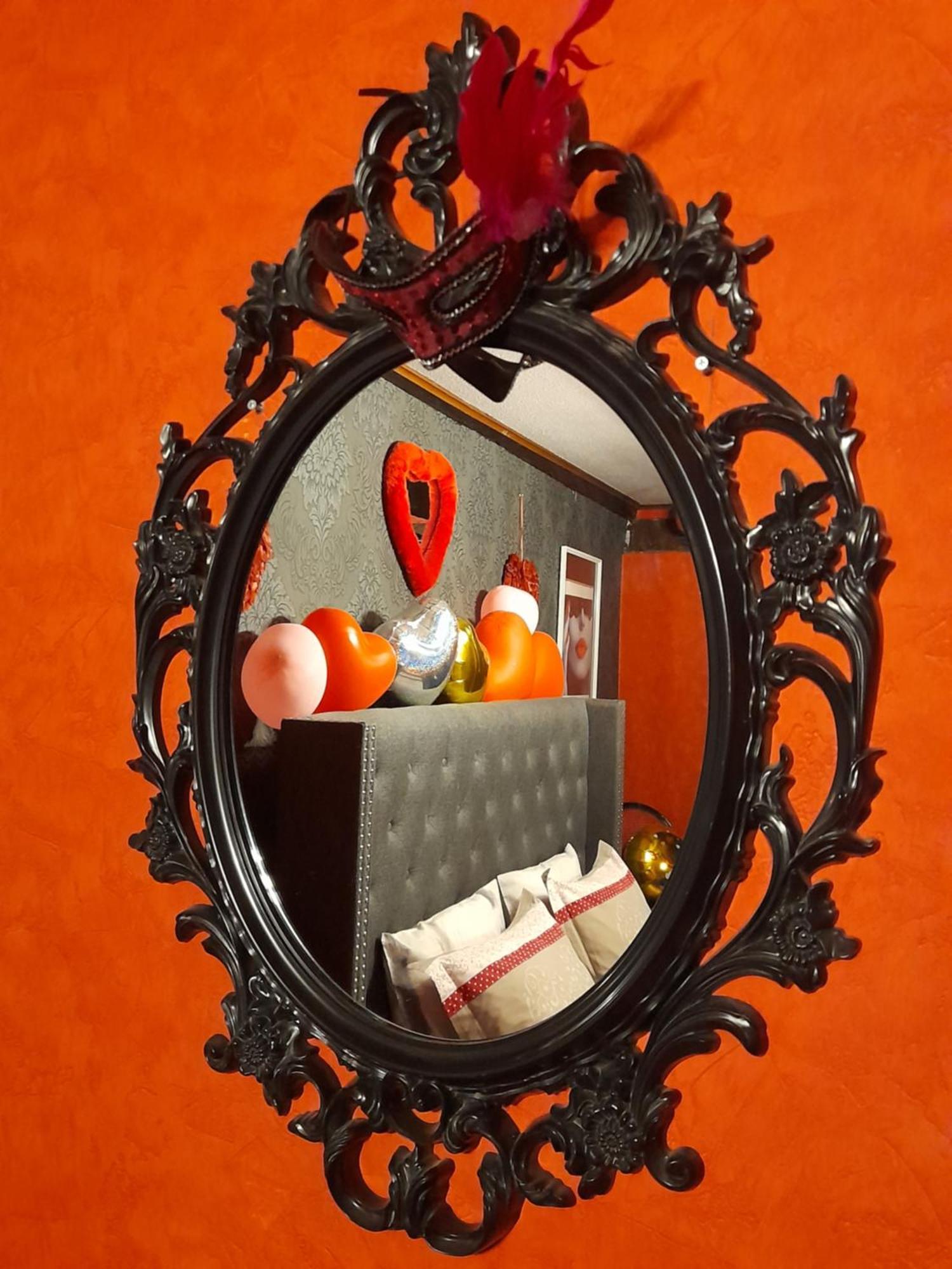 Love Room Le Rouge Et Noir Барр Экстерьер фото